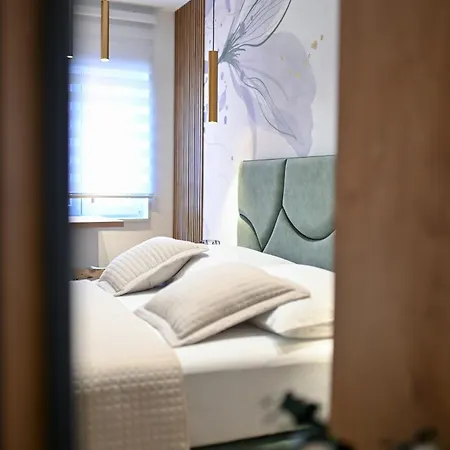 And Nekic 3* Ζαντάρ