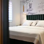 Apartments&rooms Nekic Gasthuis 3*