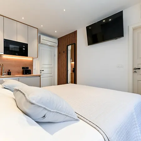 Apartments&rooms Nekic Gasthuis 3*