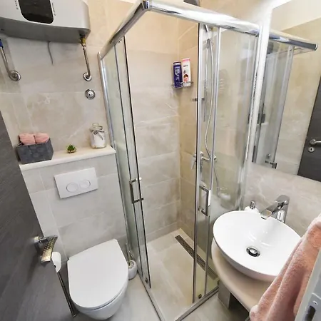 Gasthuis Apartments&rooms Nekic 3*