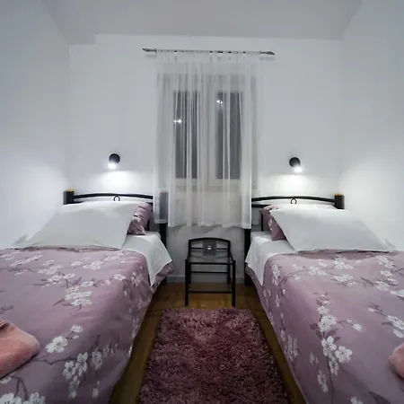 게스트하우스 And Nekic 3*