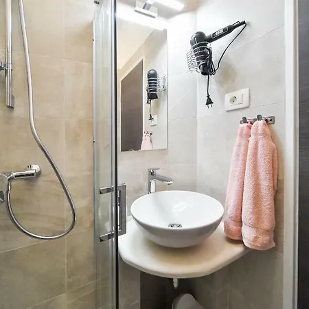 And Nekic 게스트하우스 3*