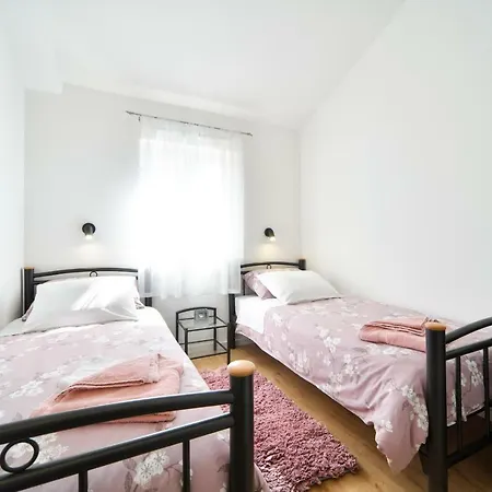 Apartments&rooms Nekic 3* Zadar