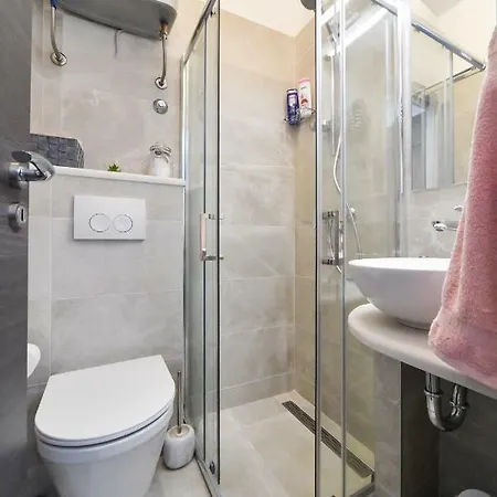 Gasthuis Apartments&rooms Nekic 3*